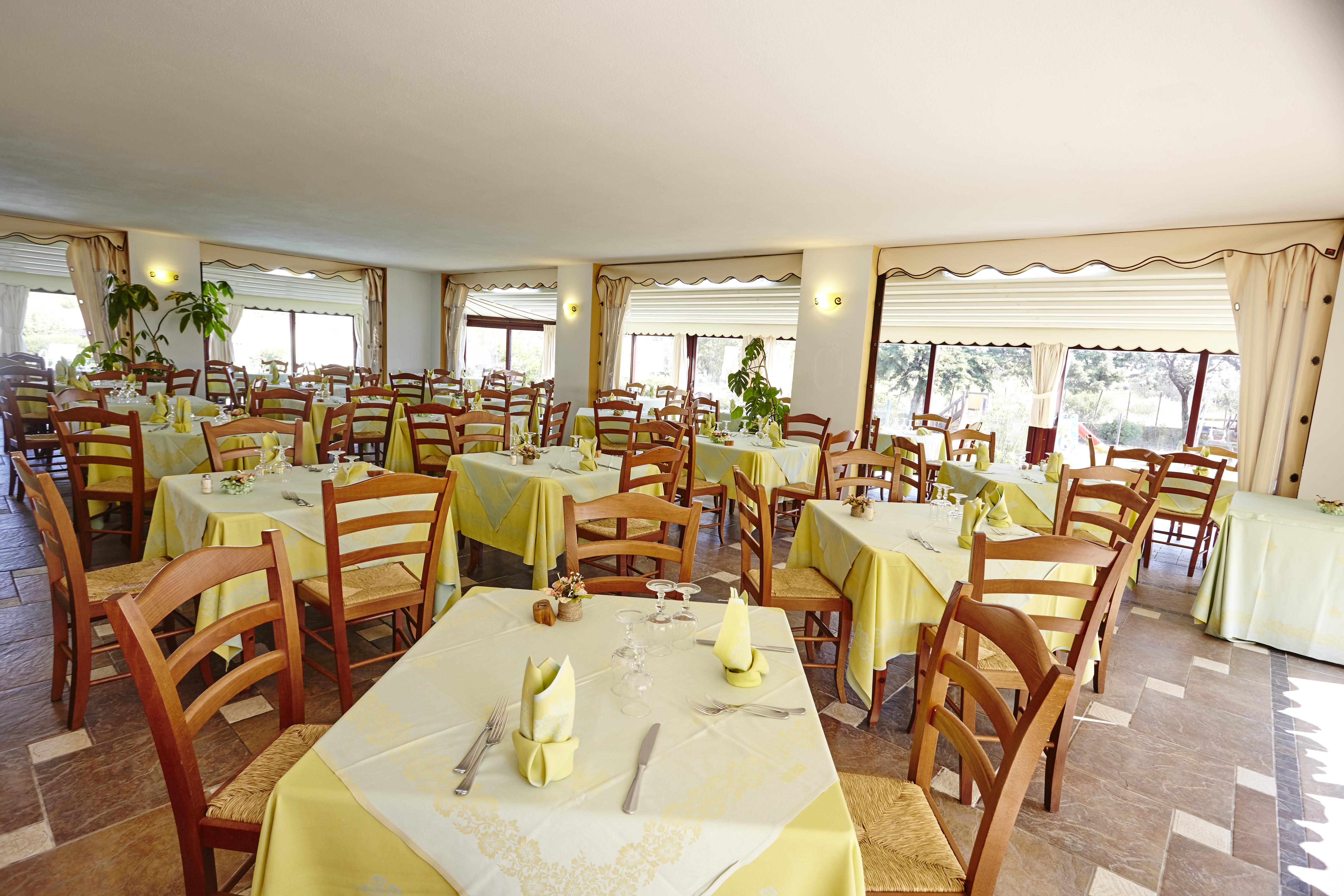 Hotel Cala Mirto บูโดนี ภายนอก รูปภาพ